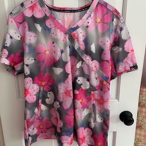 Koi Pink and Gray Floral Short Sleeve Mesh Scrub Top